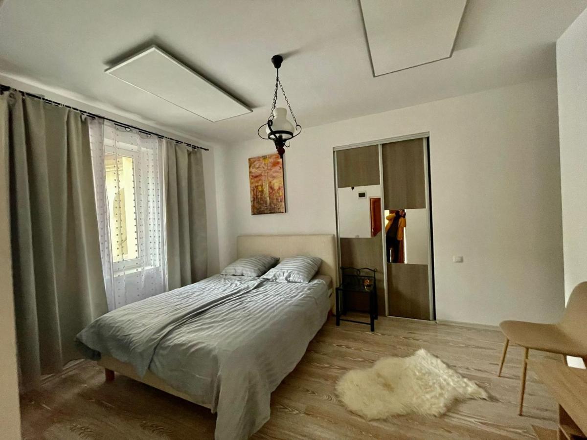 Apartment Sebastian Sibiu Bagian luar foto